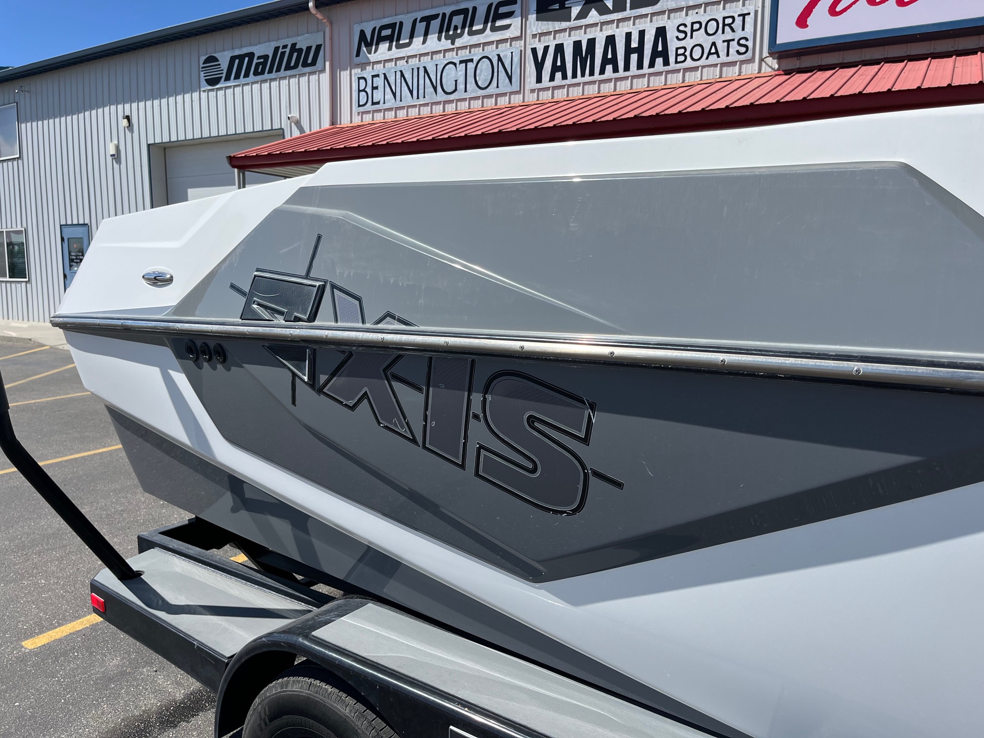 2021 Axis T22