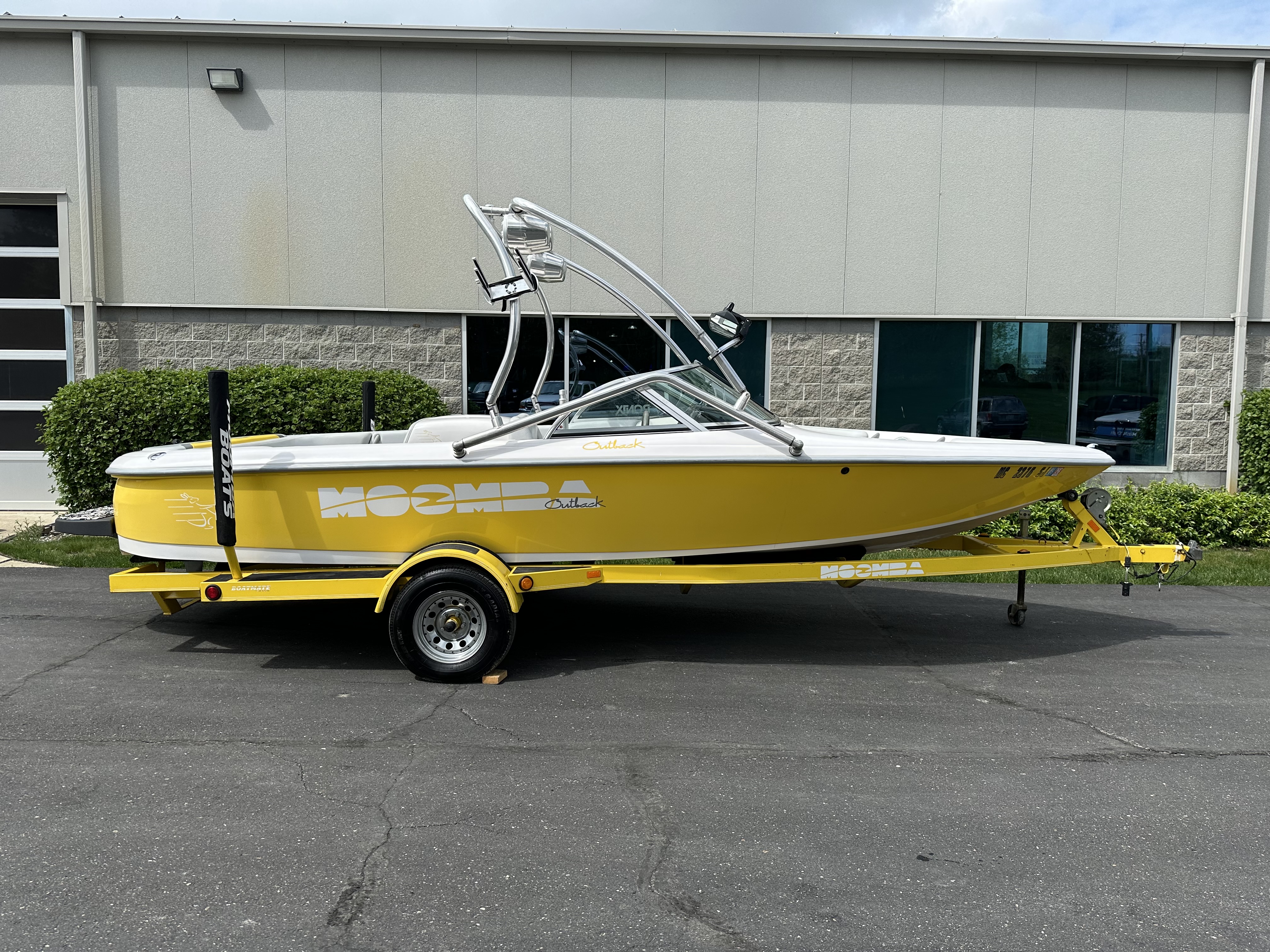 2002 Moomba Outback