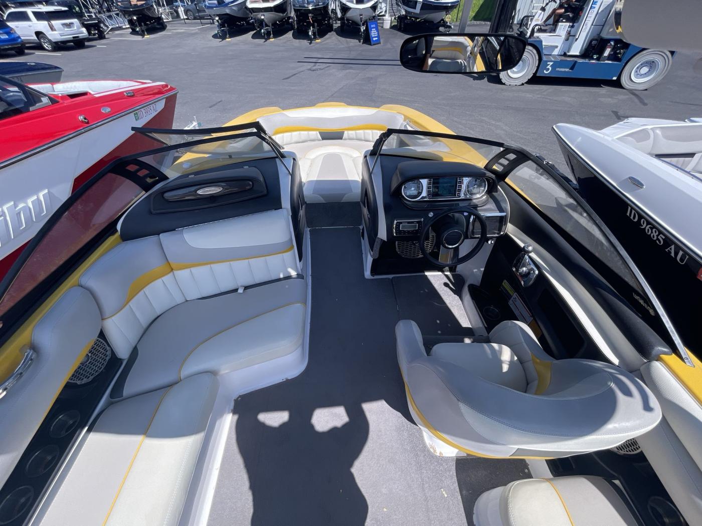2013 malibu 22-MXZ