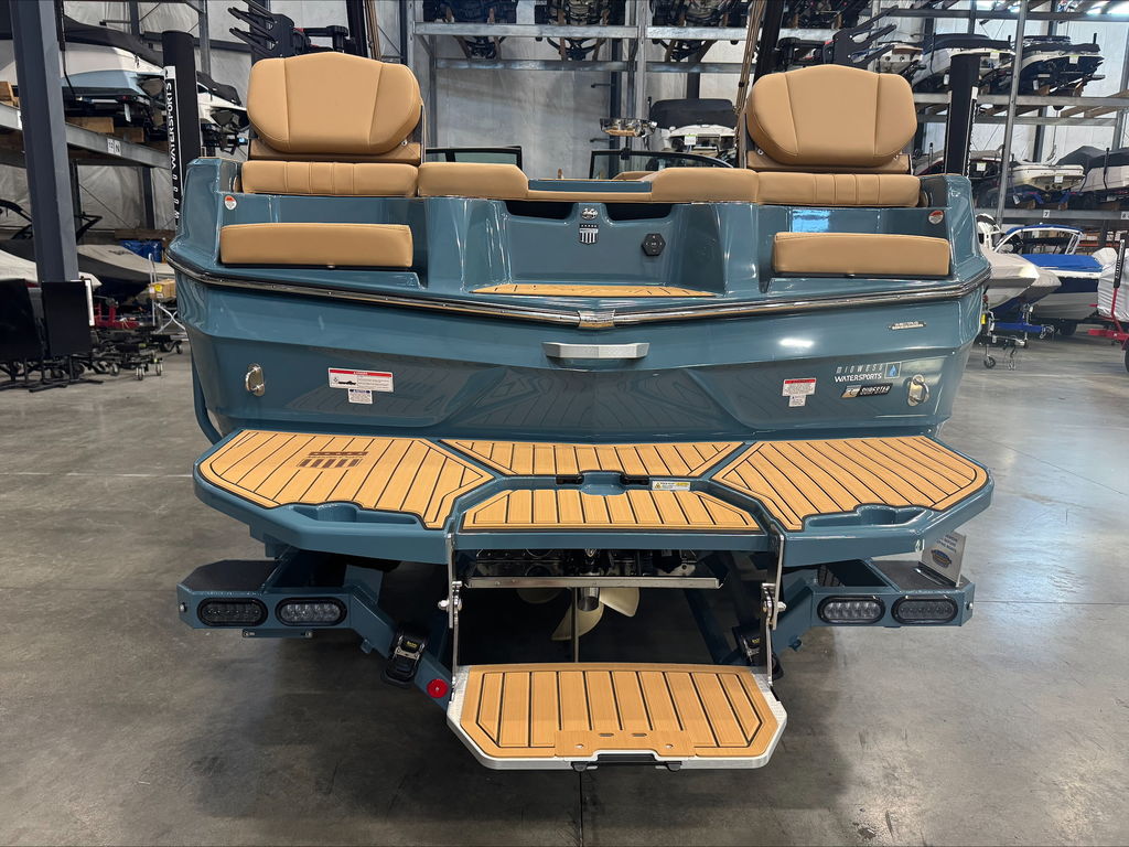 2025 MasterCraft XT22T