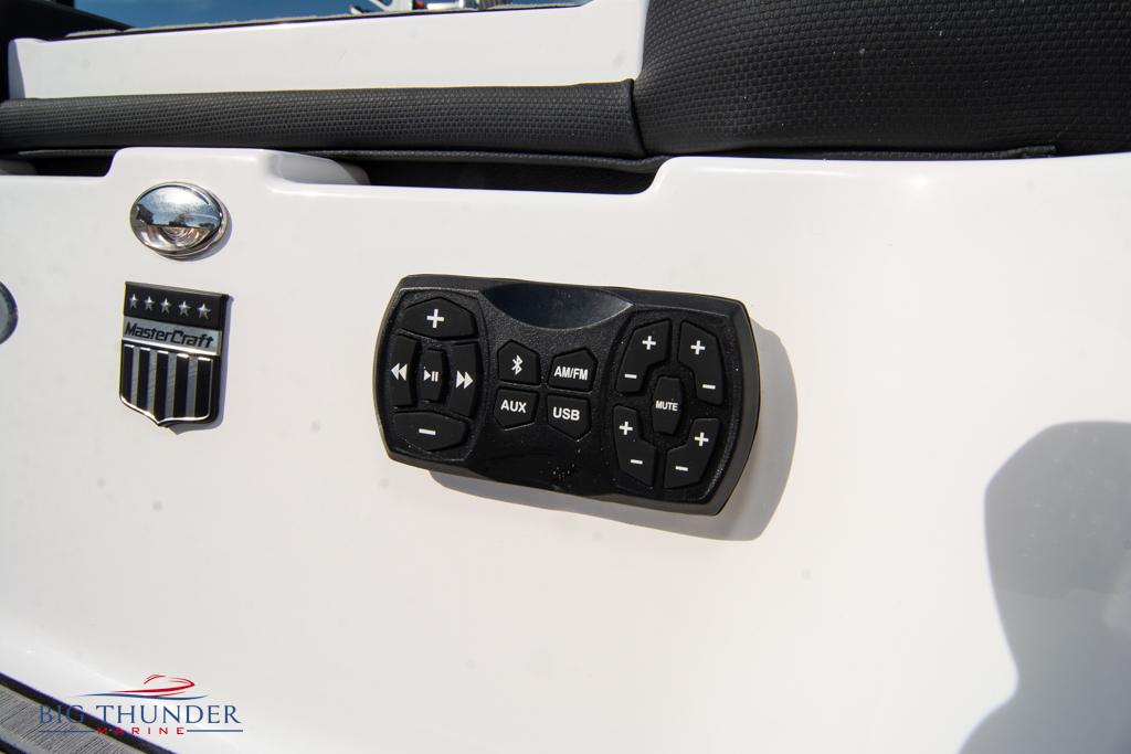 2023 Mastercraft XT24