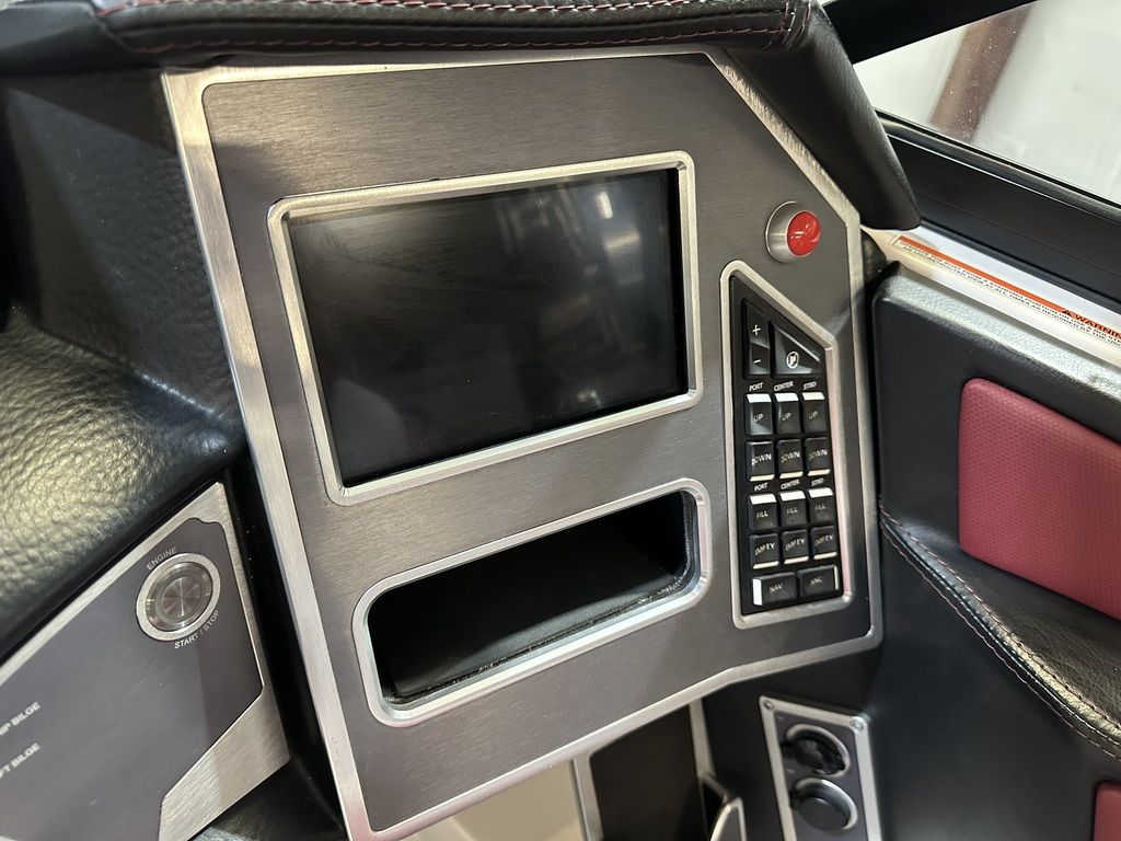 2022 MasterCraft XT20