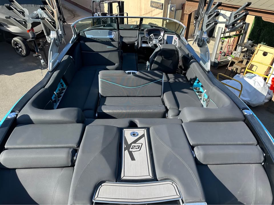 2018 MasterCraft X23