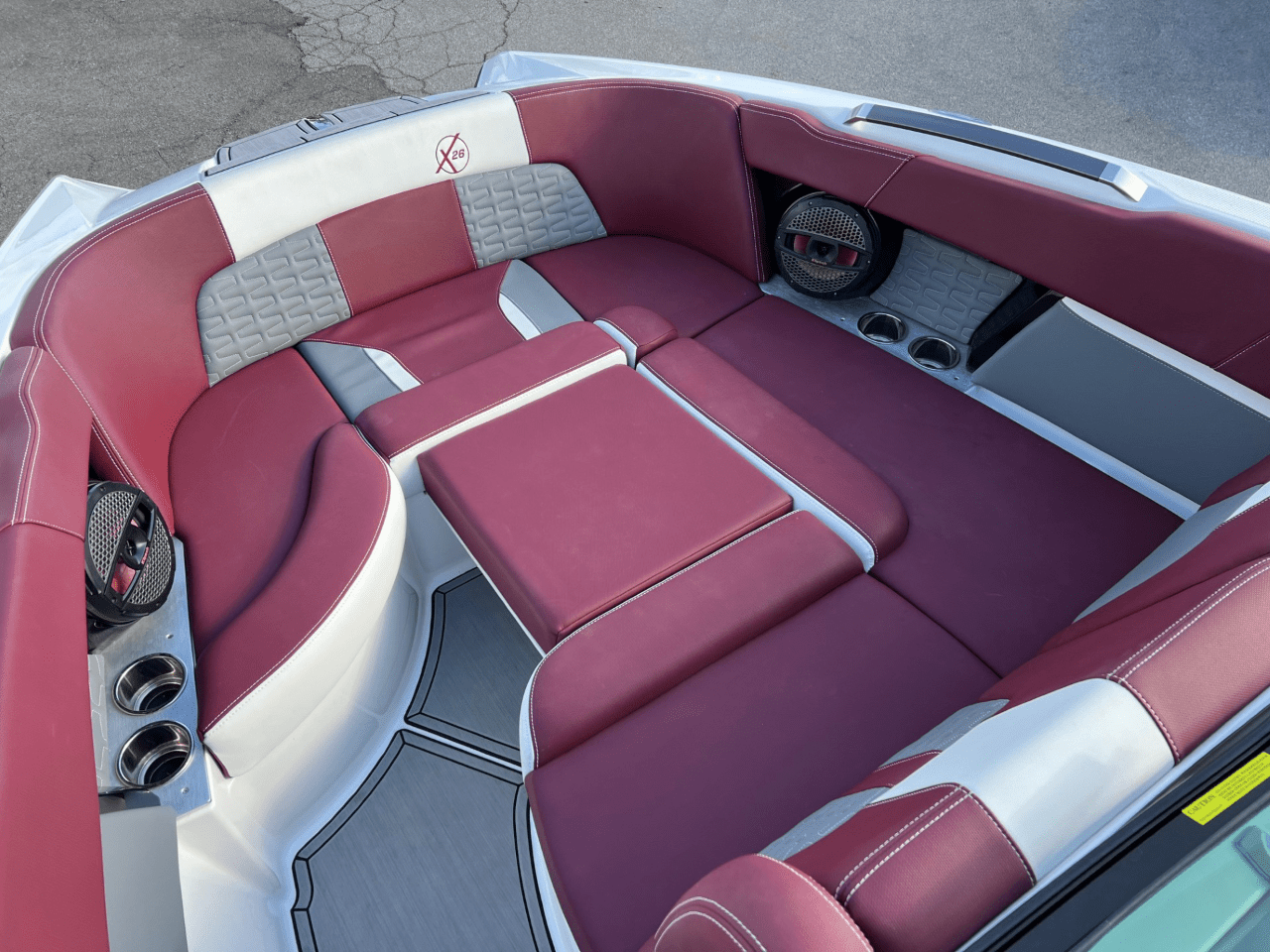 2023 26' MasterCraft X26 Icon