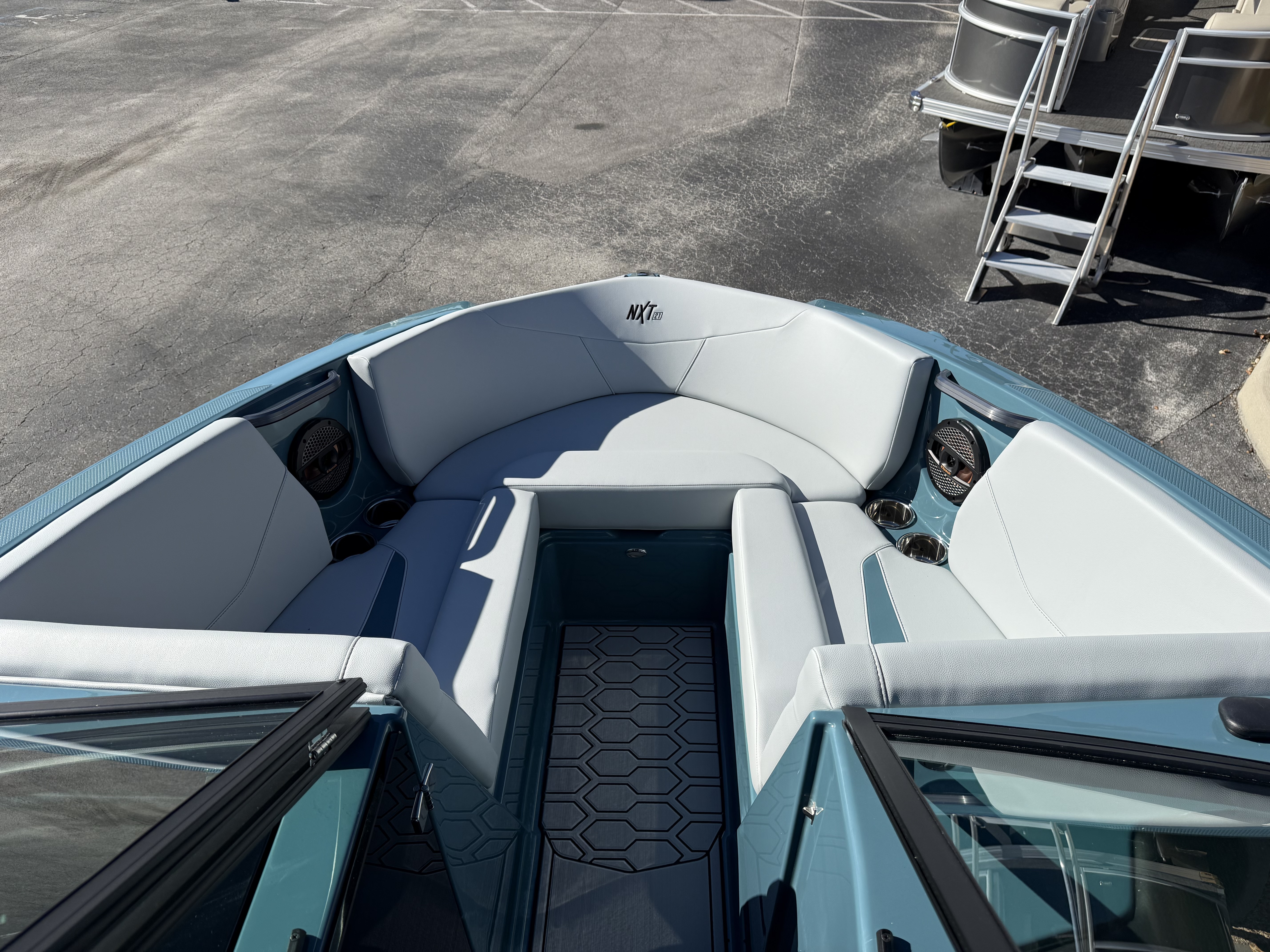 2025 MasterCraft NXT21