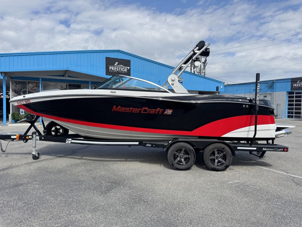 2020 MasterCraft XT22