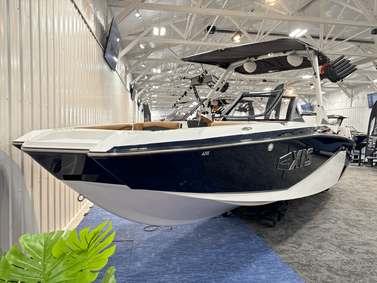 boat.Title