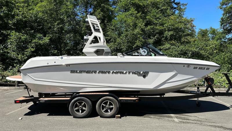 2019 Nautique G23