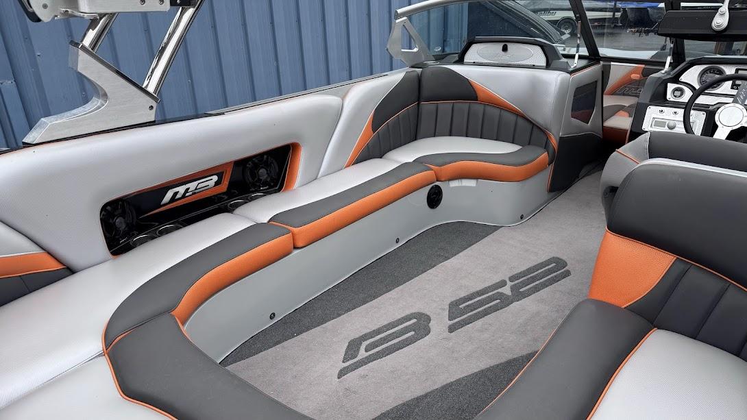 2015 MB SPORTS B52 23′