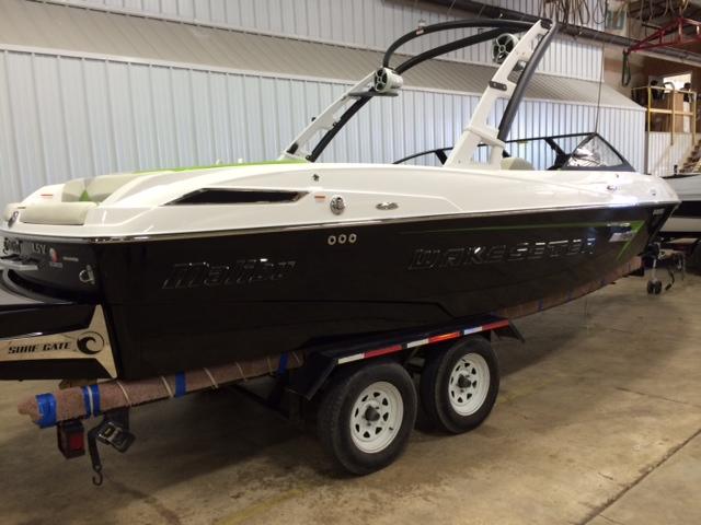 2015 Malibu 23 LSV