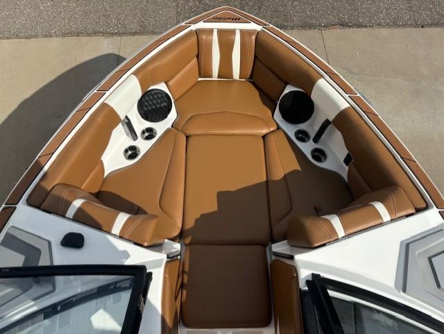 2022 Malibu 22 LSV – *Pending Deal*