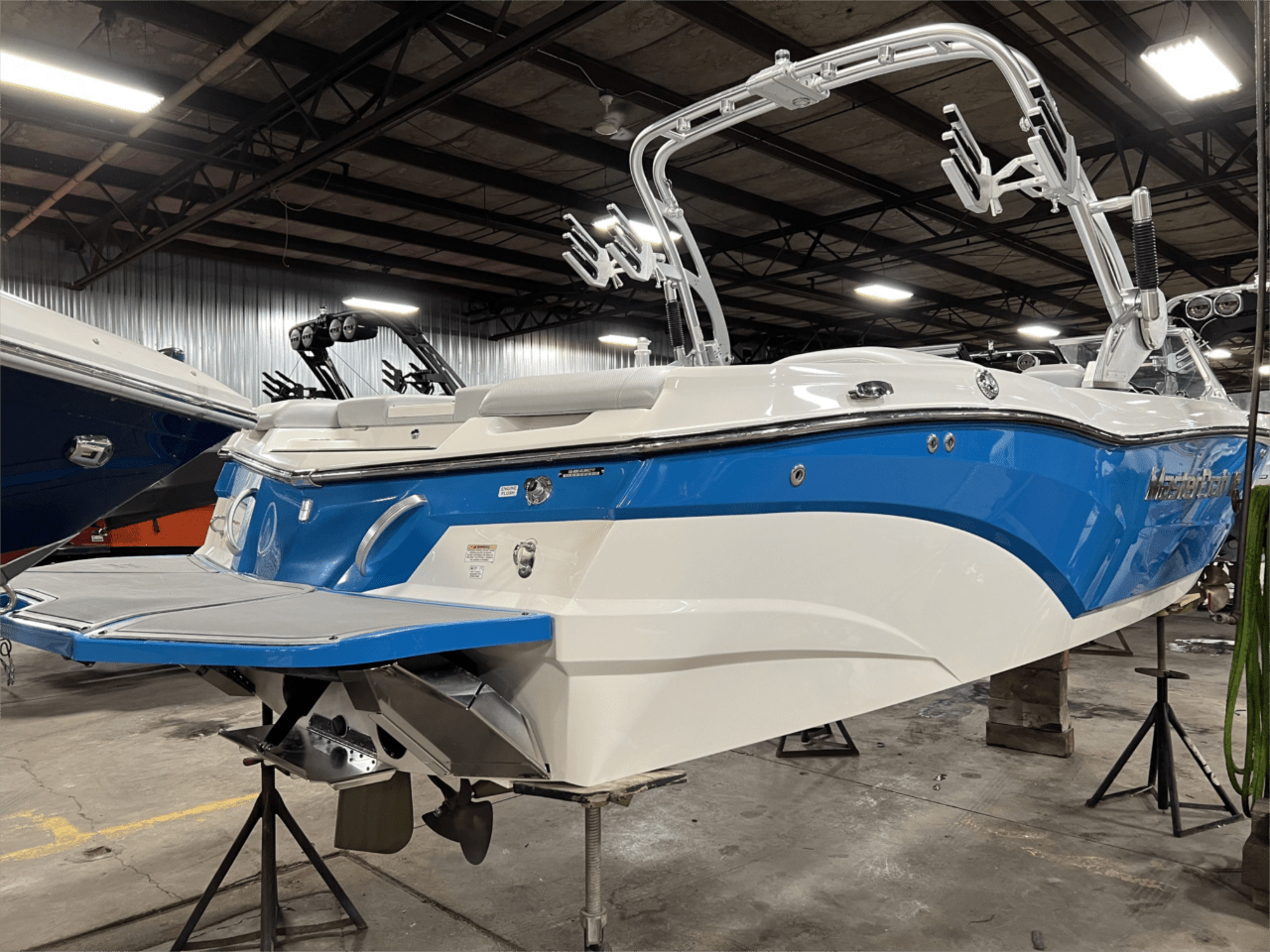 2017 Mastercraft XT23 | 209094