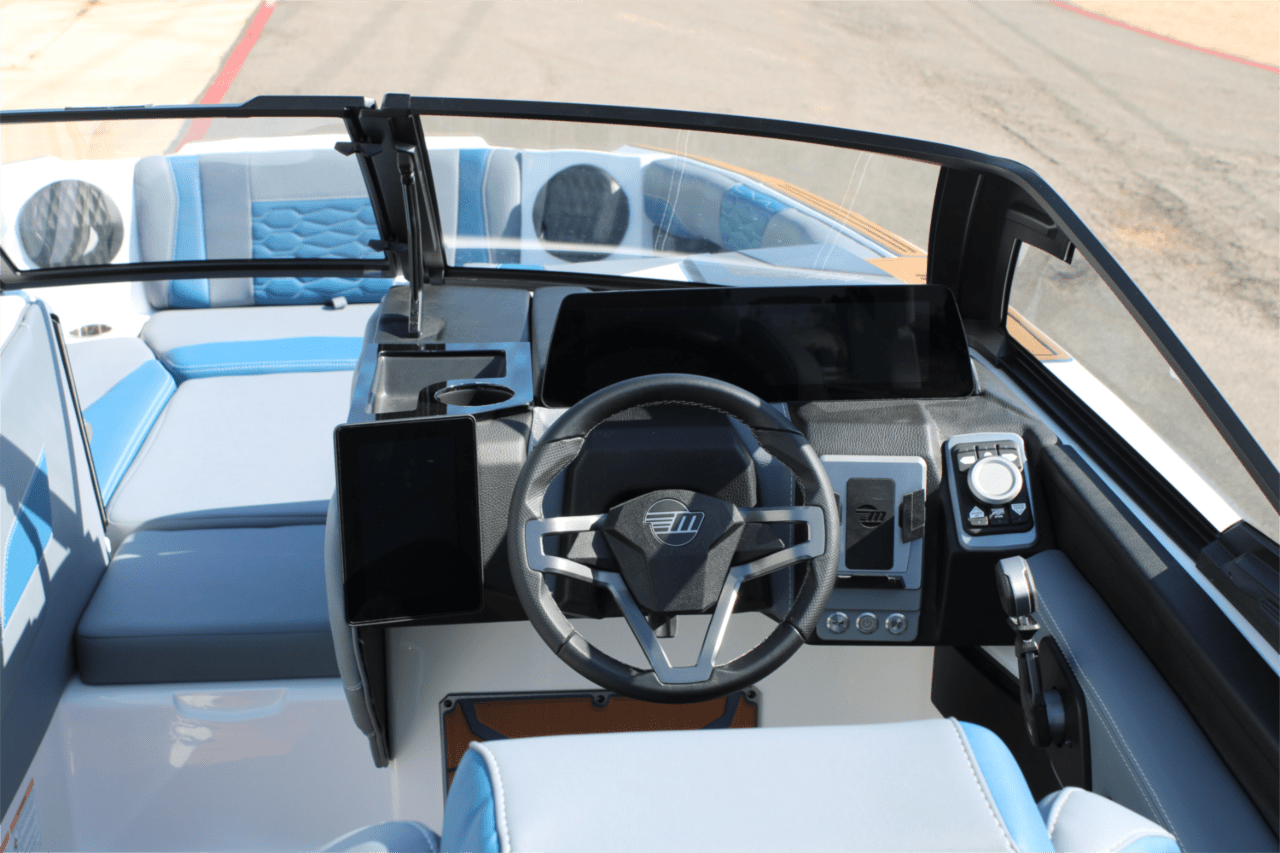 2025 Malibu 24 MXZ