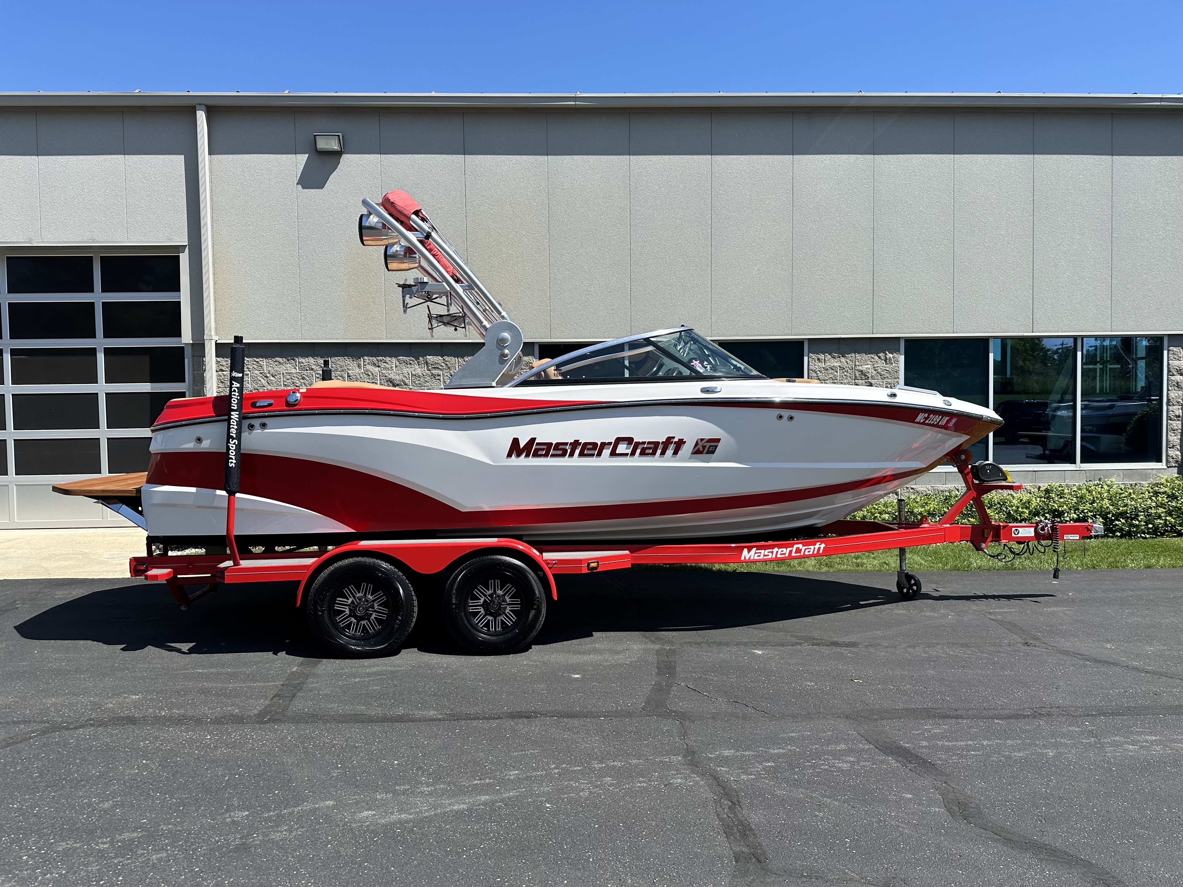 2019 MasterCraft XT21