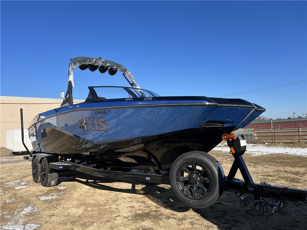 NEW 2024 AXIS A245 wake boat with M6DI motor and TRL