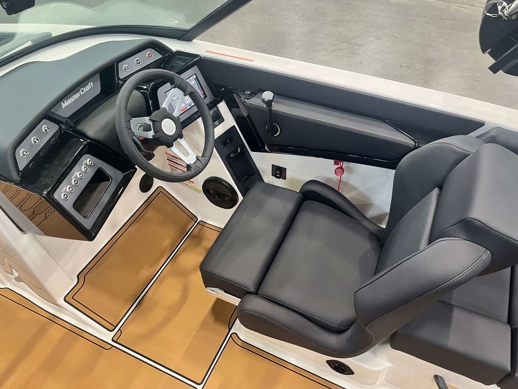 2025 MasterCraft NXT22