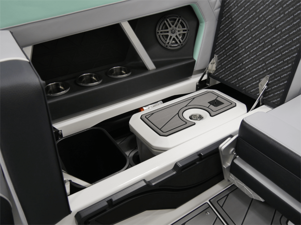 2025 Nautique GS22 – Captiva Green/Jet Black