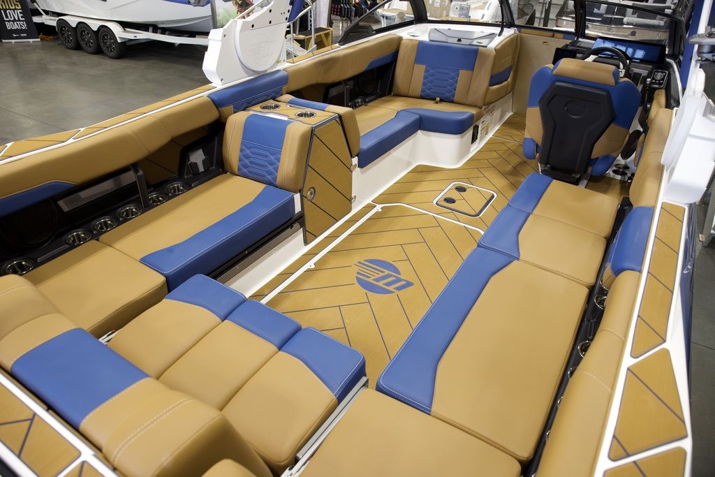 2025 Malibu Boats 26 LSV