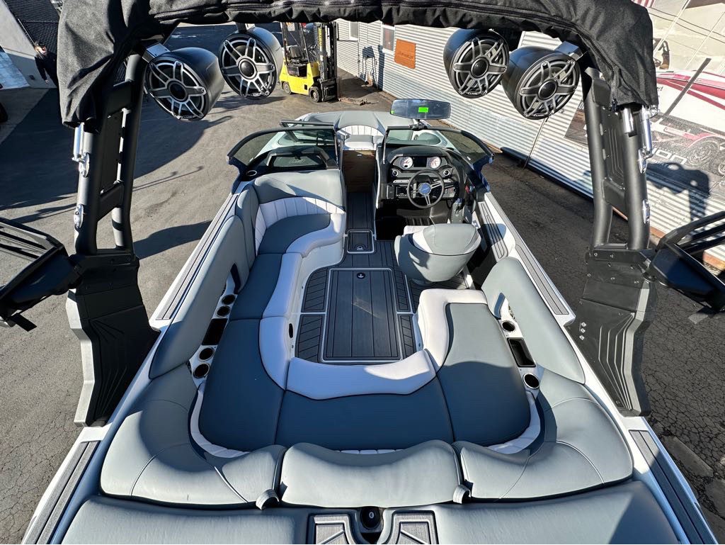 2023 MB Sports F21 Tomcat NEW