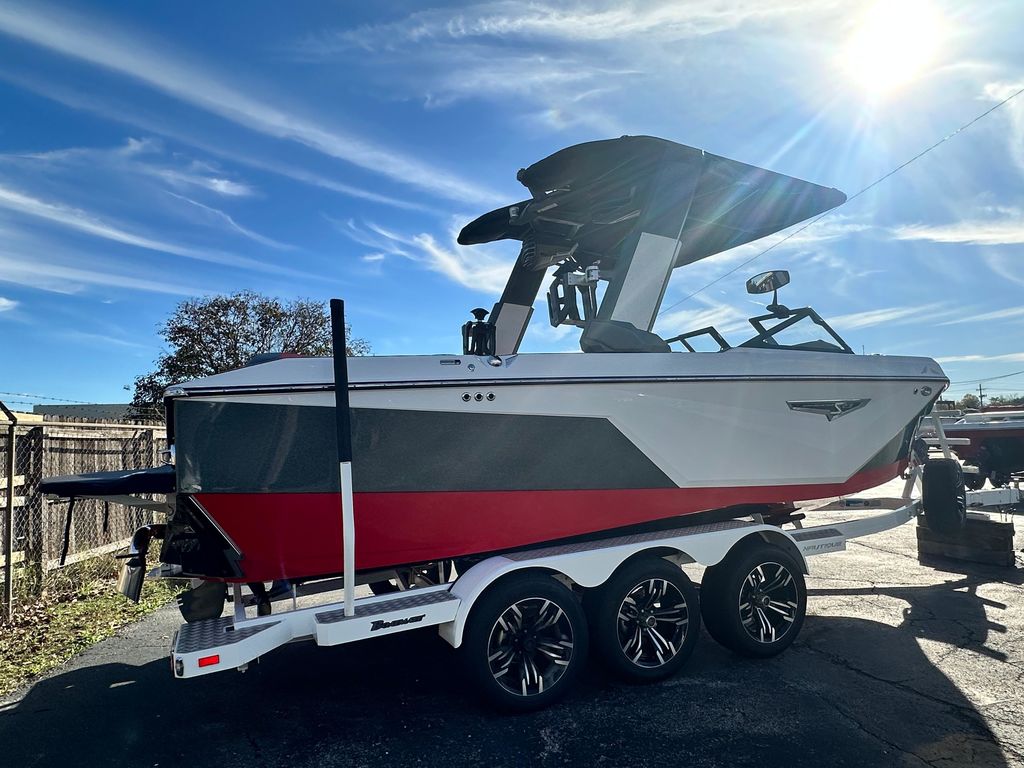 2022 Nautique S23