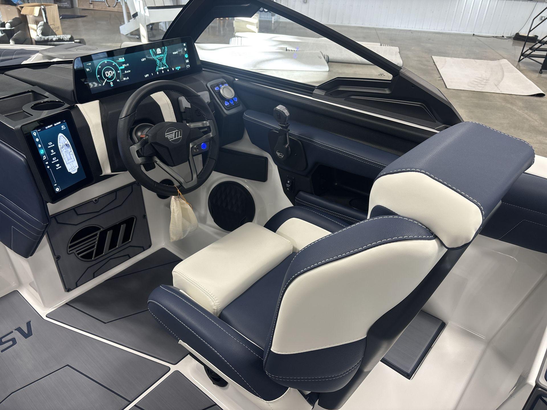 2025 Malibu 25 LSV