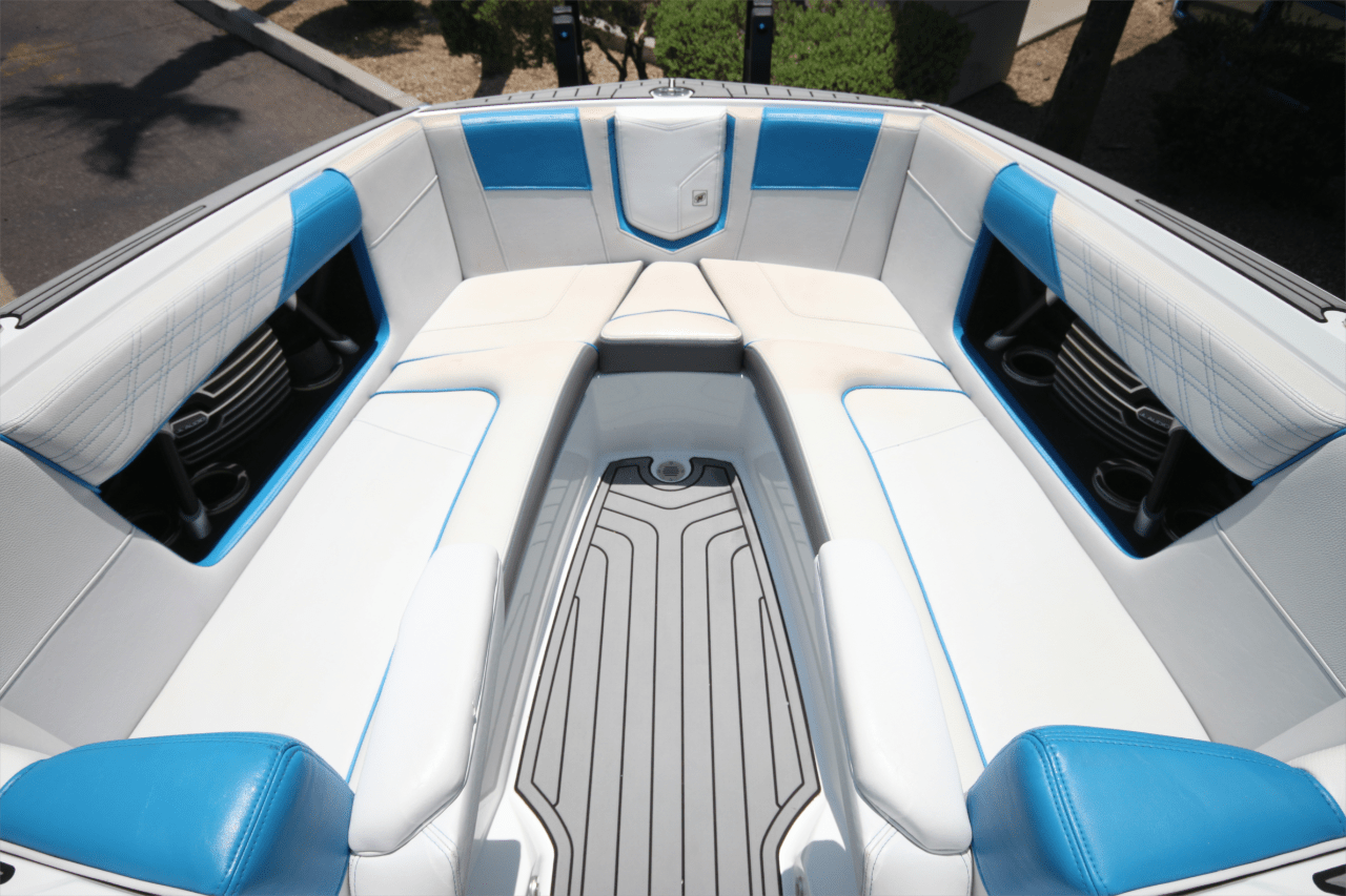 2017 Super Air Nautique G25 &#8211; Garage Kept Loaded with options