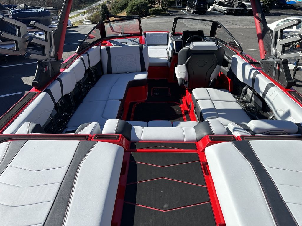 2024 Malibu Boats 23 MXZ