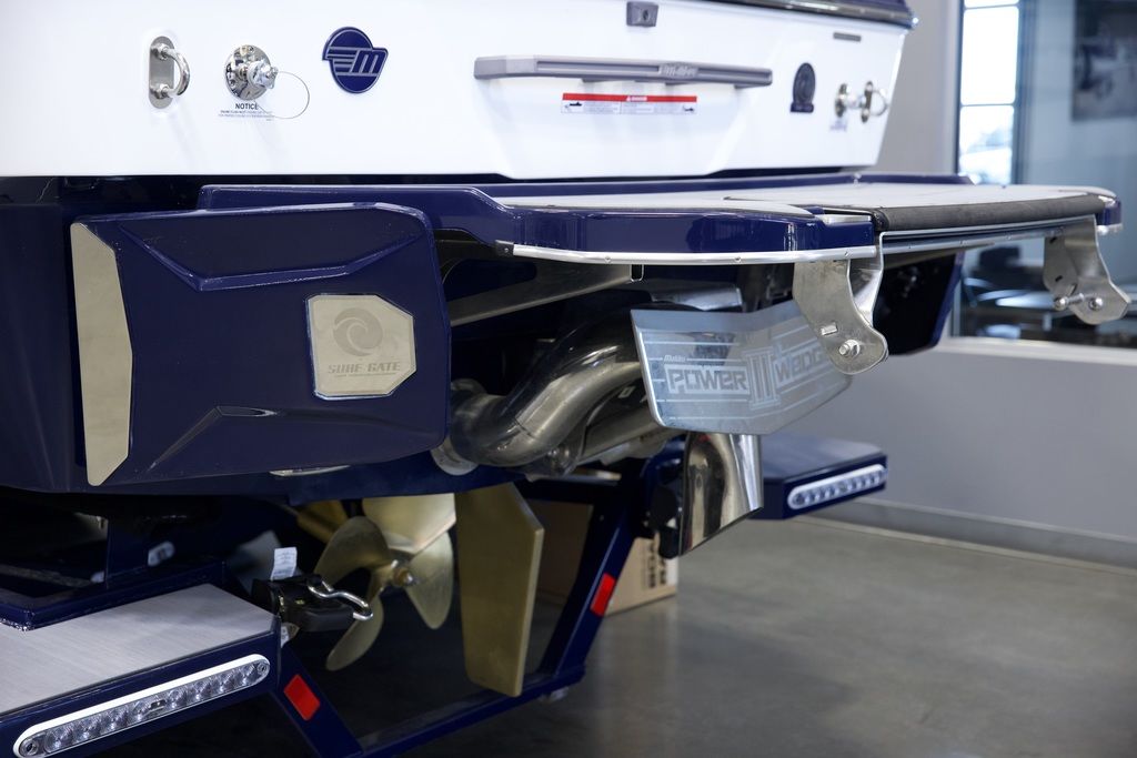 2025 Malibu Boats 25 LSV