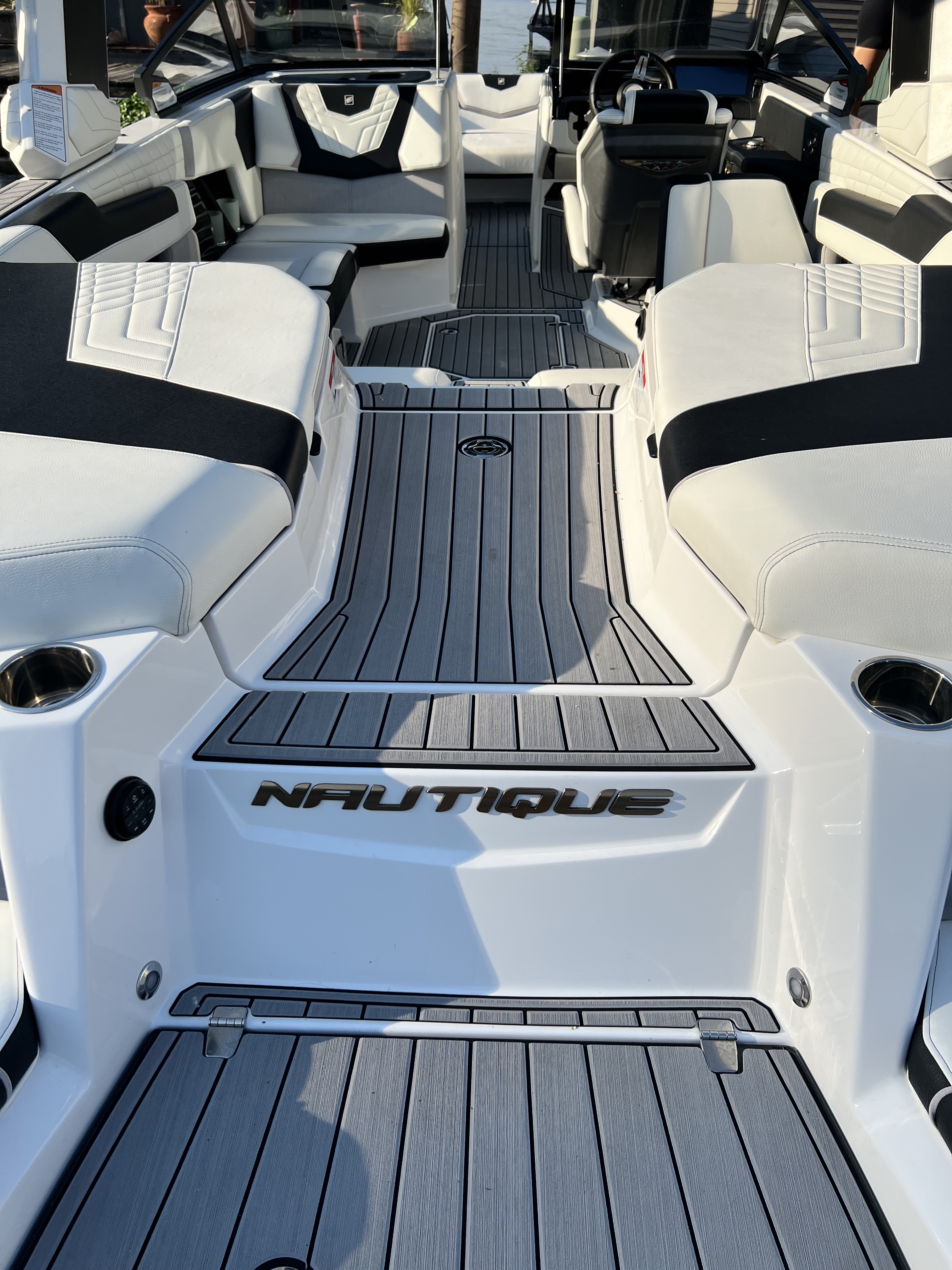 2022 Nautique G23 with all the options