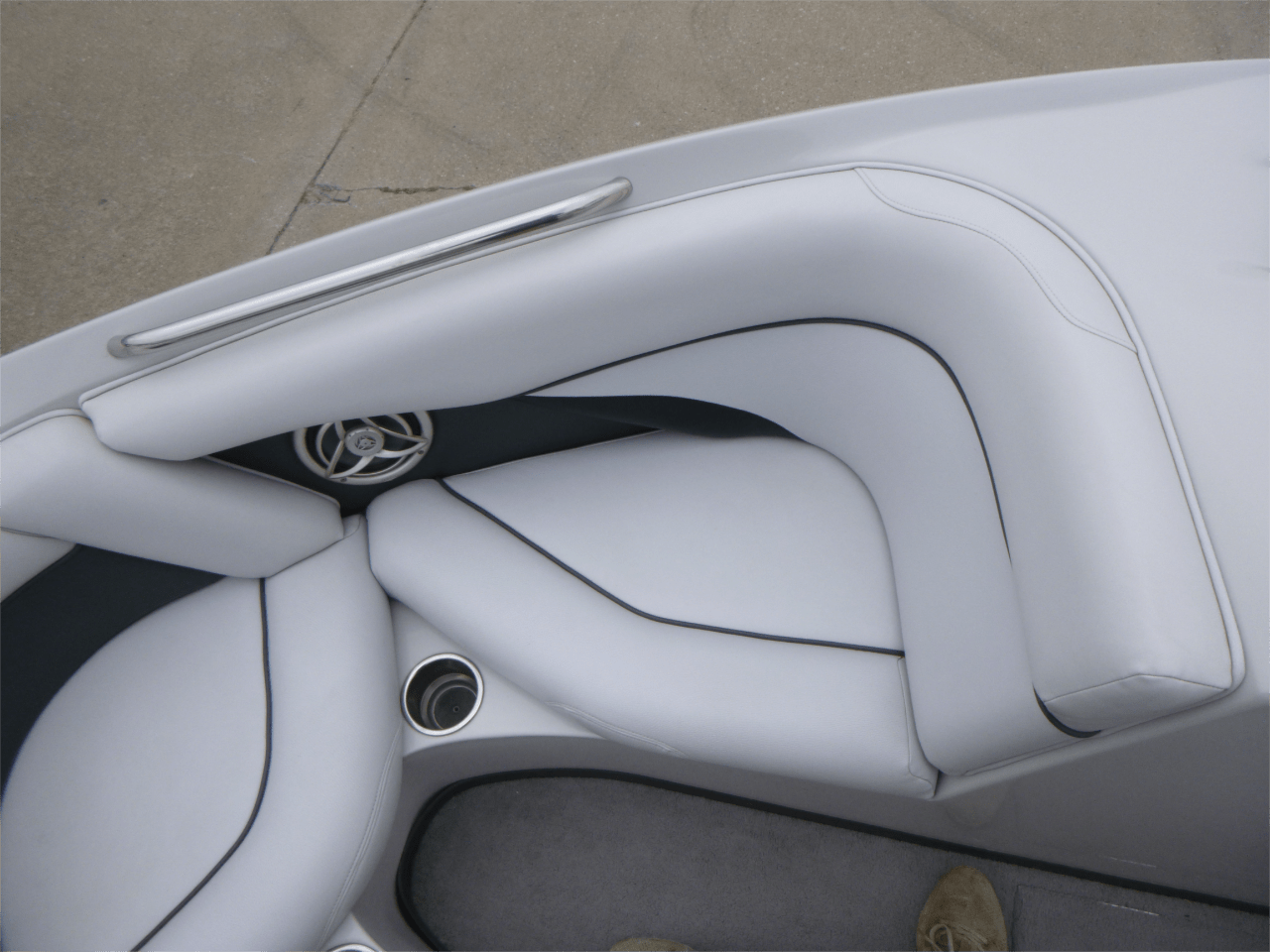2010 Moomba Outback V