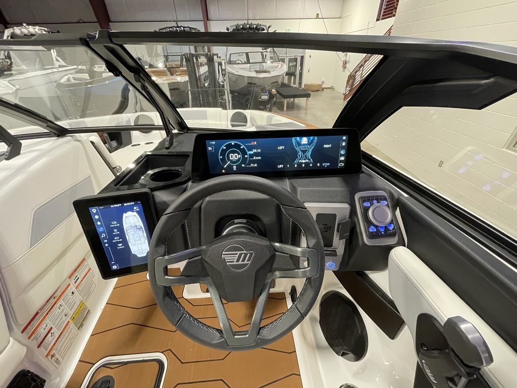 2025 Malibu Boats 23 MXZ