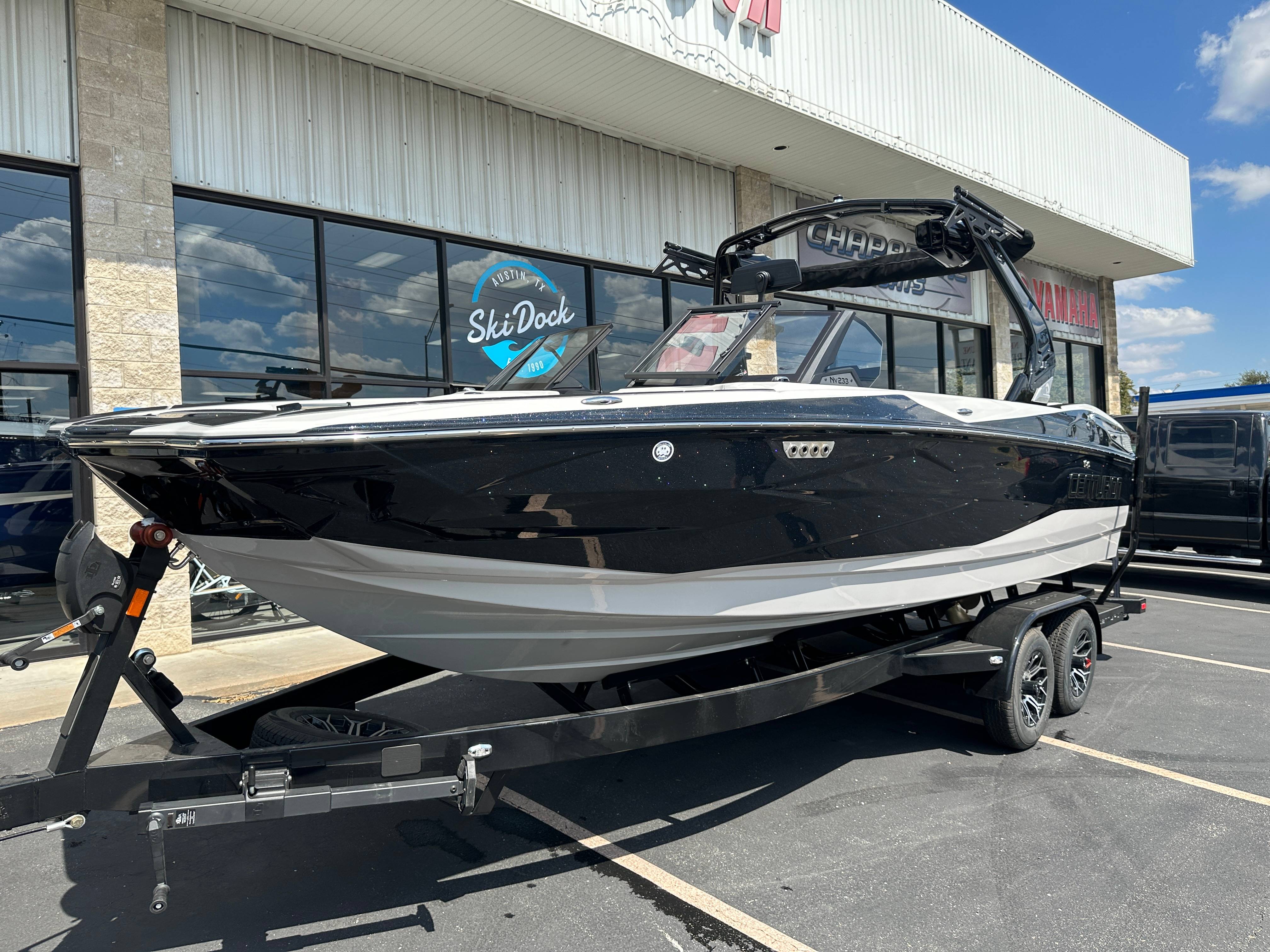 2025 Centurion NV233