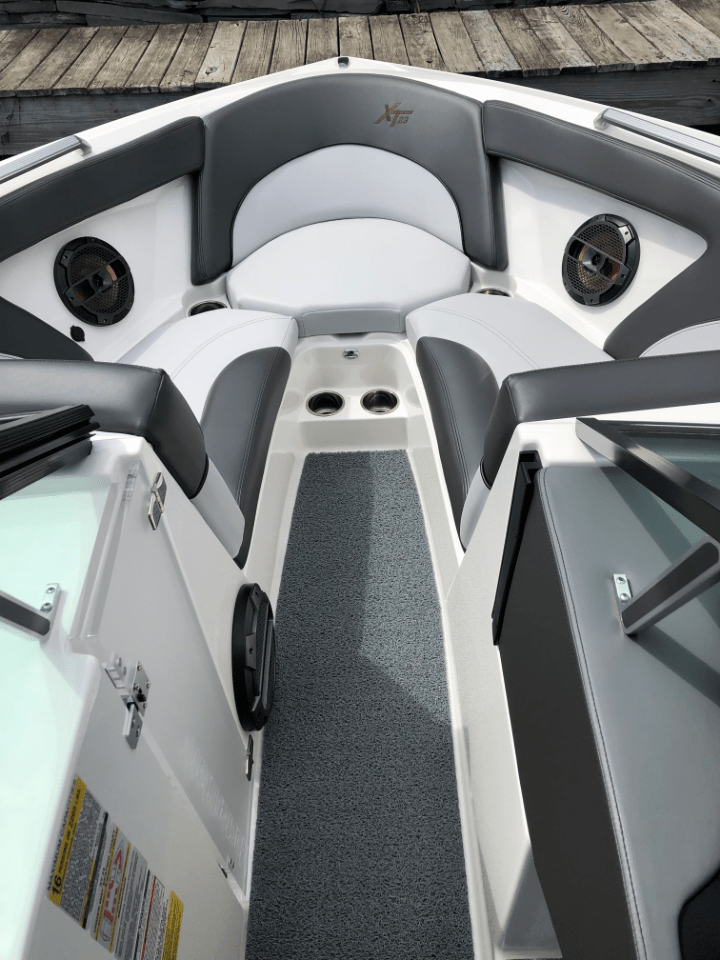 2019 MASTERCRAFT XT 23