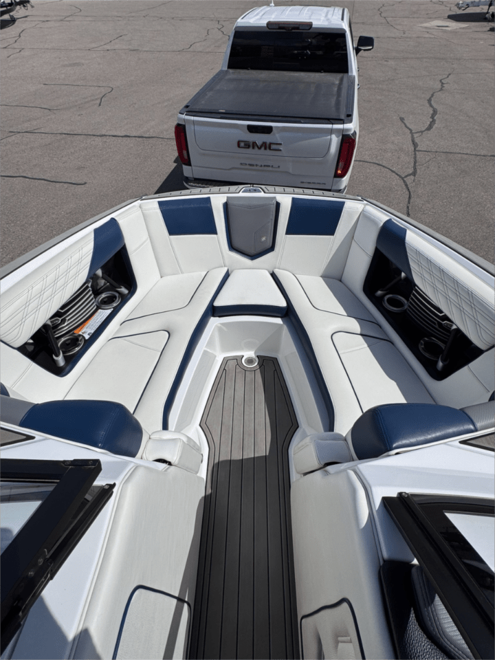 2020 Nautique G21