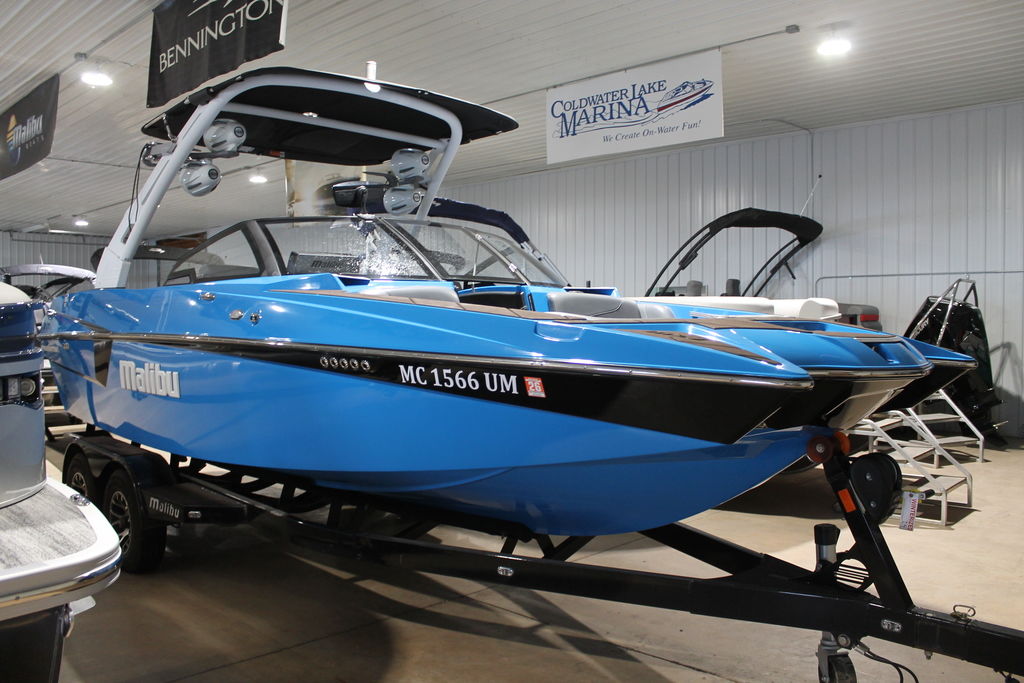 2020 Malibu Boats 22 MXZ
