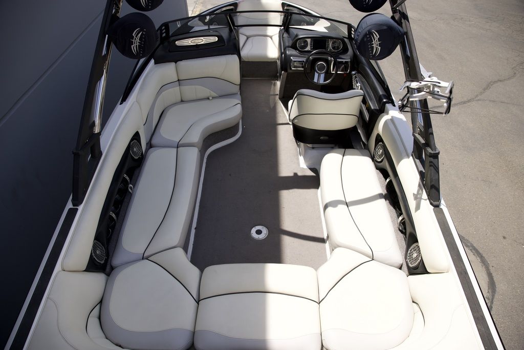 2011 Malibu Boats 23 LSV