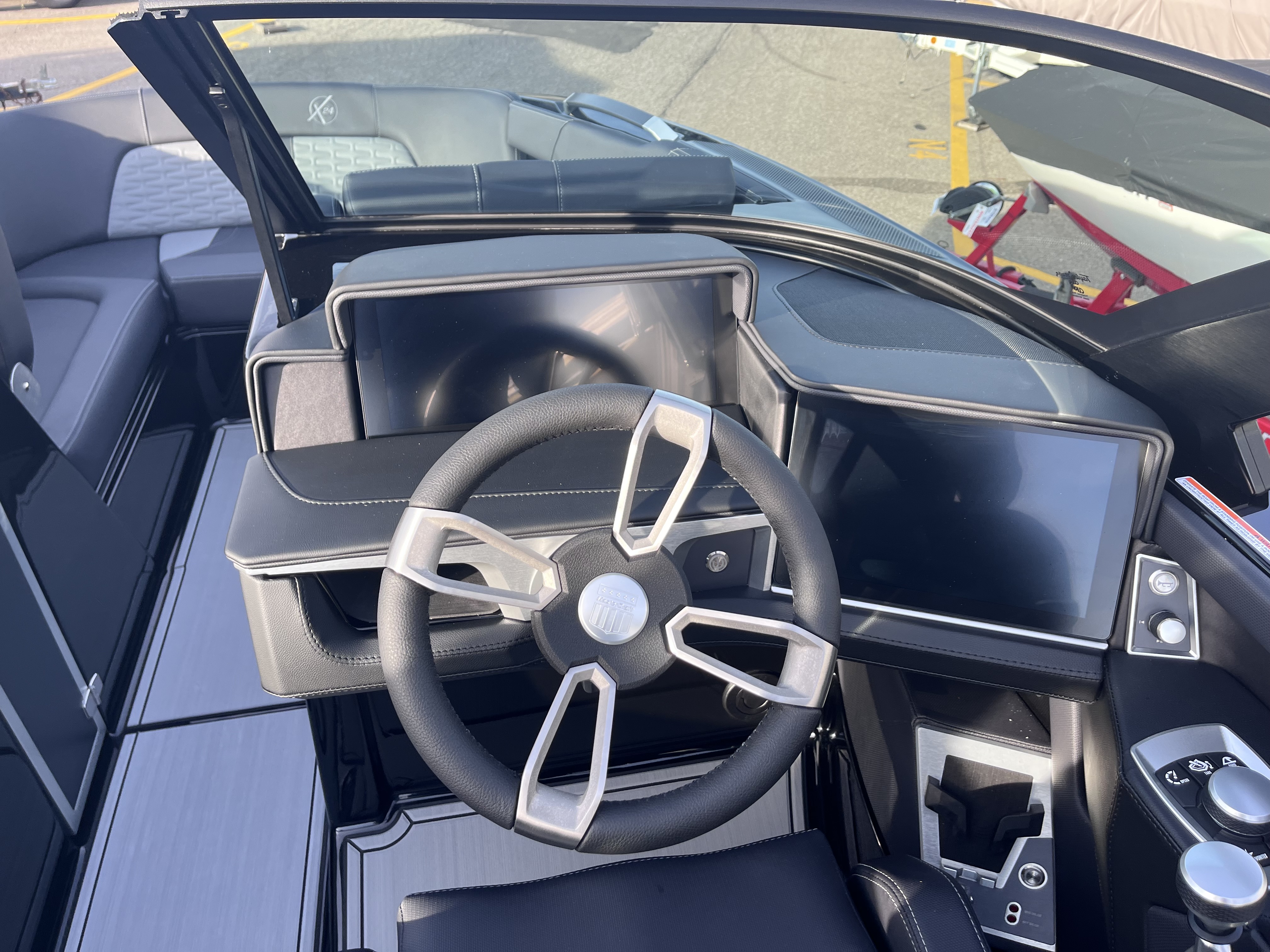 2025 MasterCraft X24