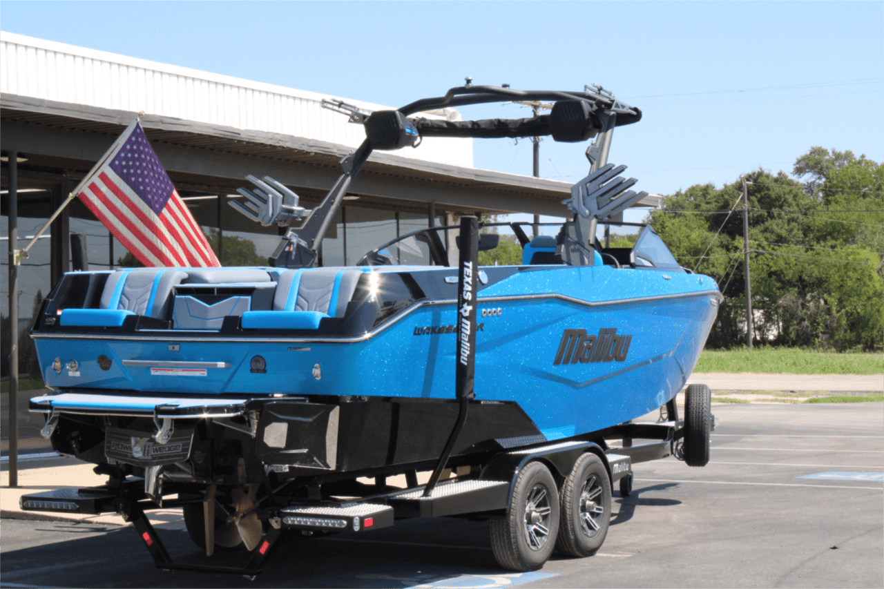 2025 Malibu 25 LSV