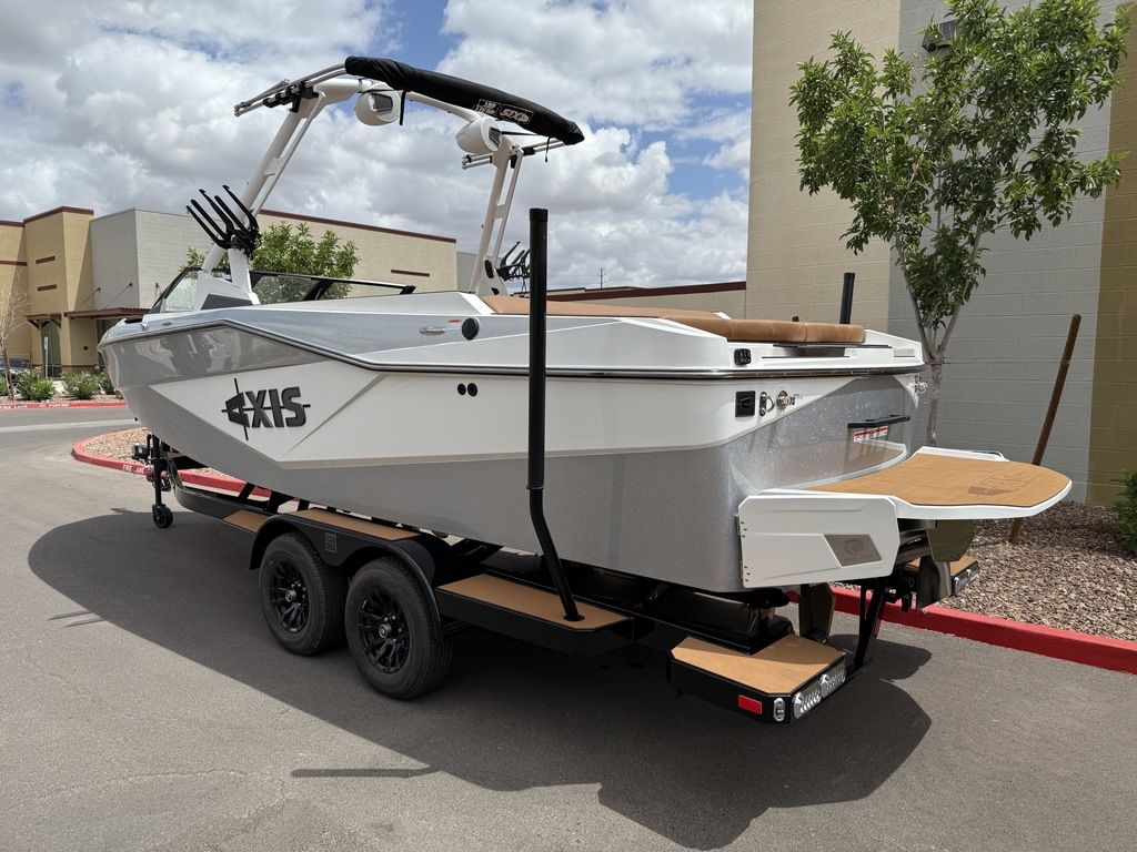 2025 Axis Wake Research T235