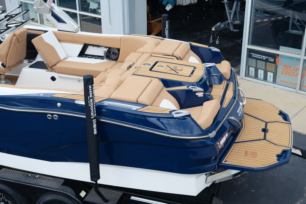 2023 MasterCraft X24  NEW DEALER DEMO HUGE DISCOUNT CALL!! Icon