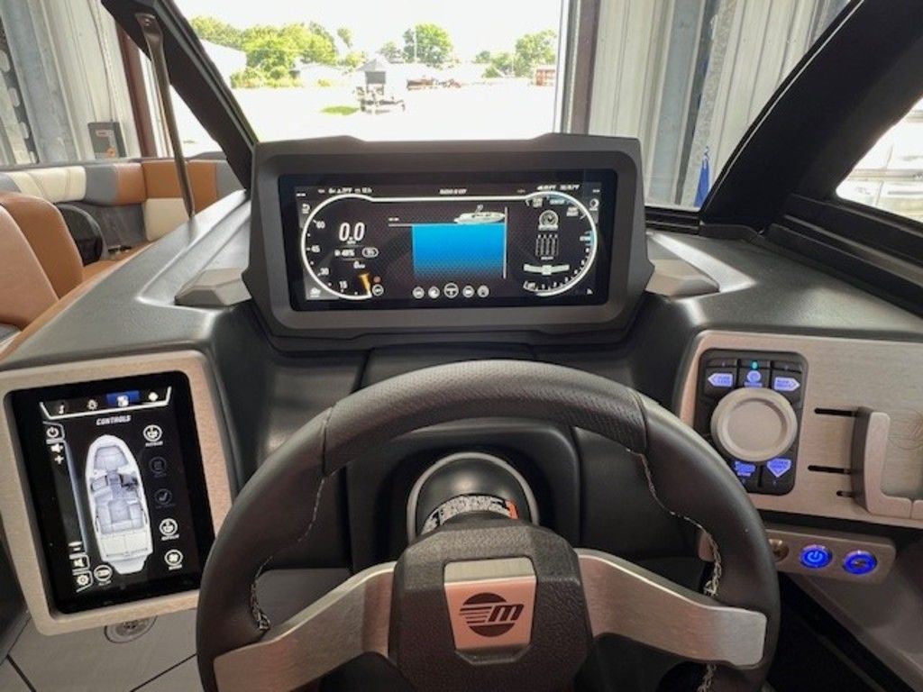 2024 Malibu Boats 21 LX