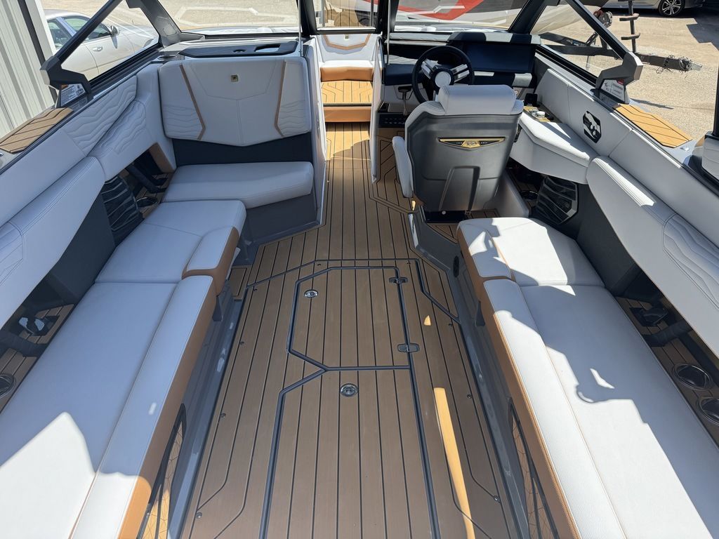 2025 Nautique Super Air Nautique G25