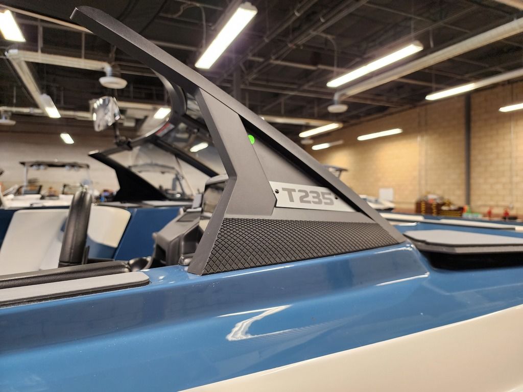 2025 Axis Wake Research T235