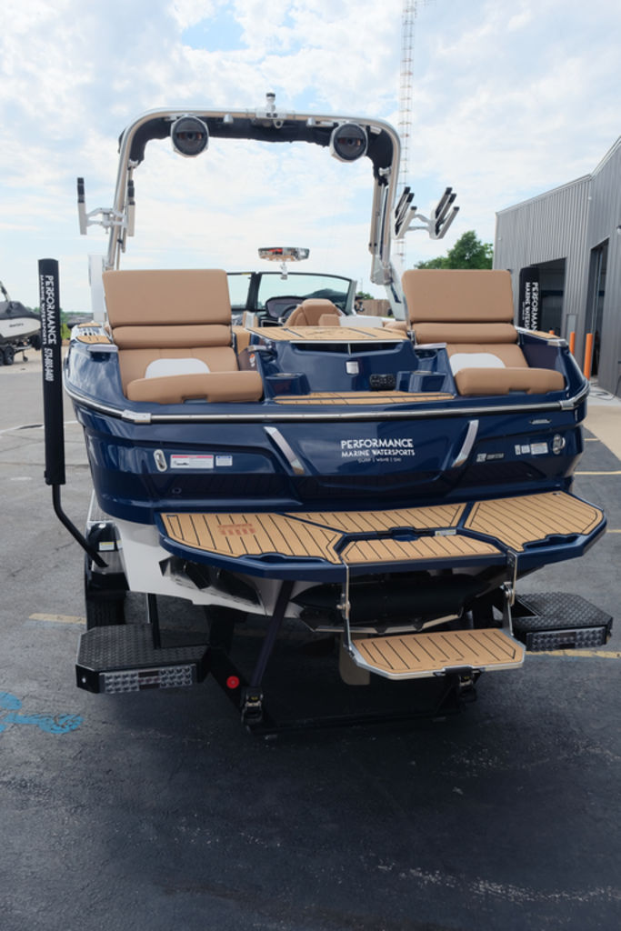 2023 MasterCraft X24  NEW DEALER DEMO HUGE DISCOUNT CALL!! Icon