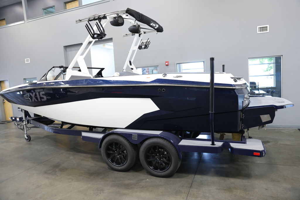 2024 Axis Wake Research A225
