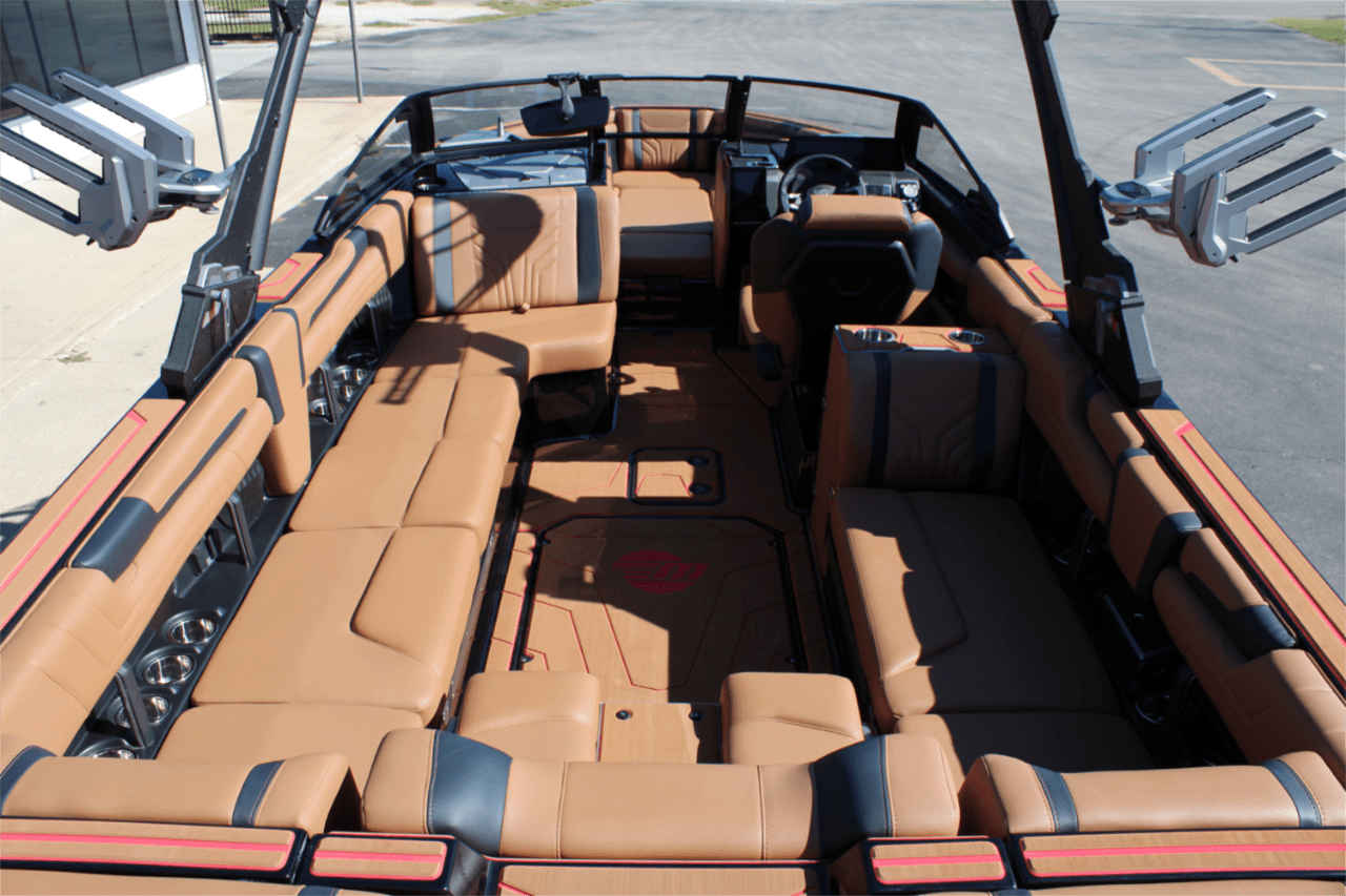 2025 Malibu 25 LSV