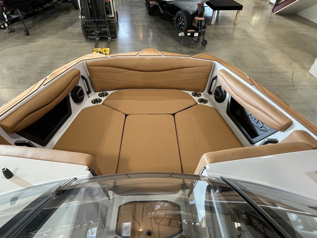 2025 Axis Wake Research A245