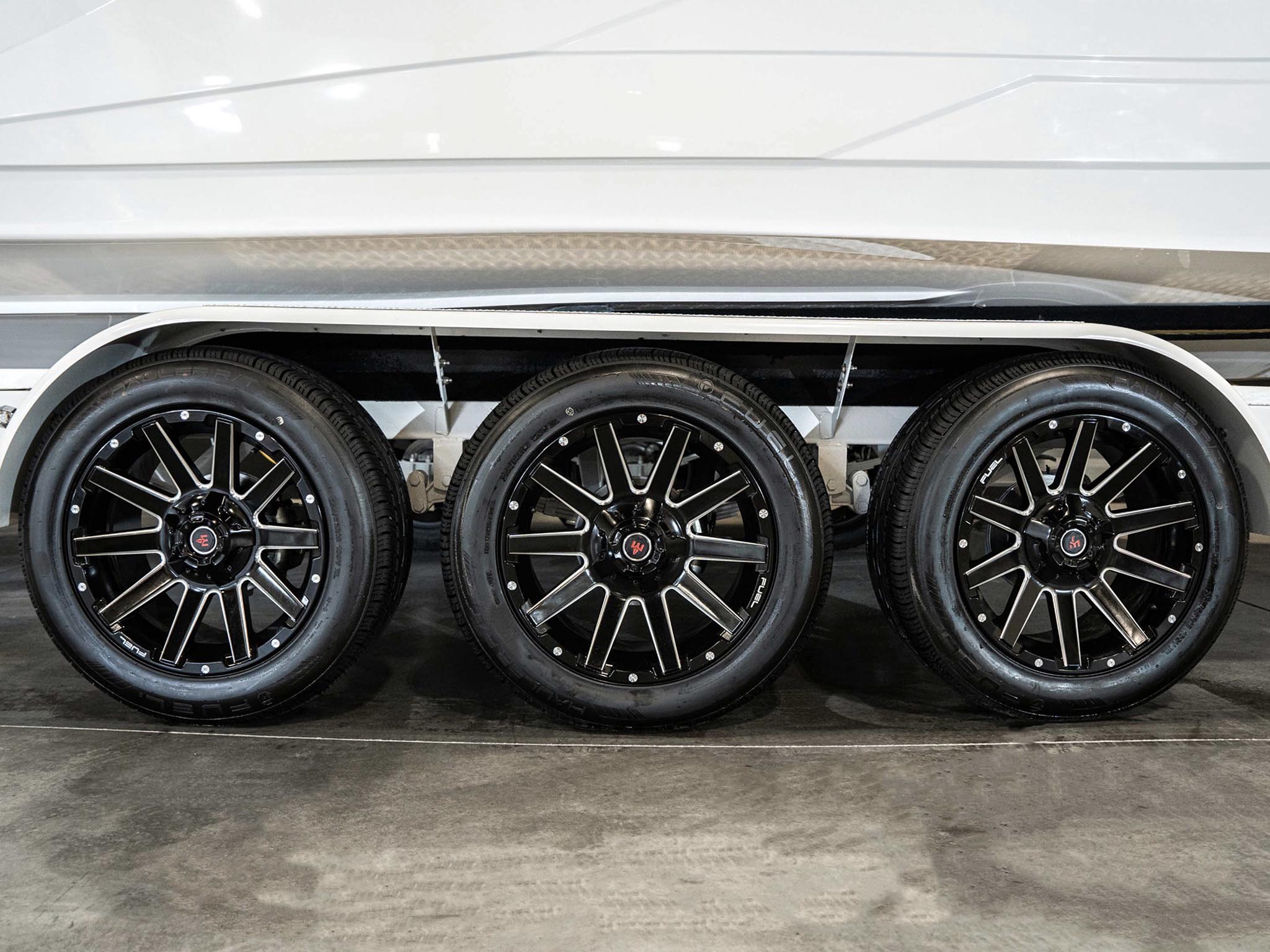 2025 Centurion Ri230 All White / Castano