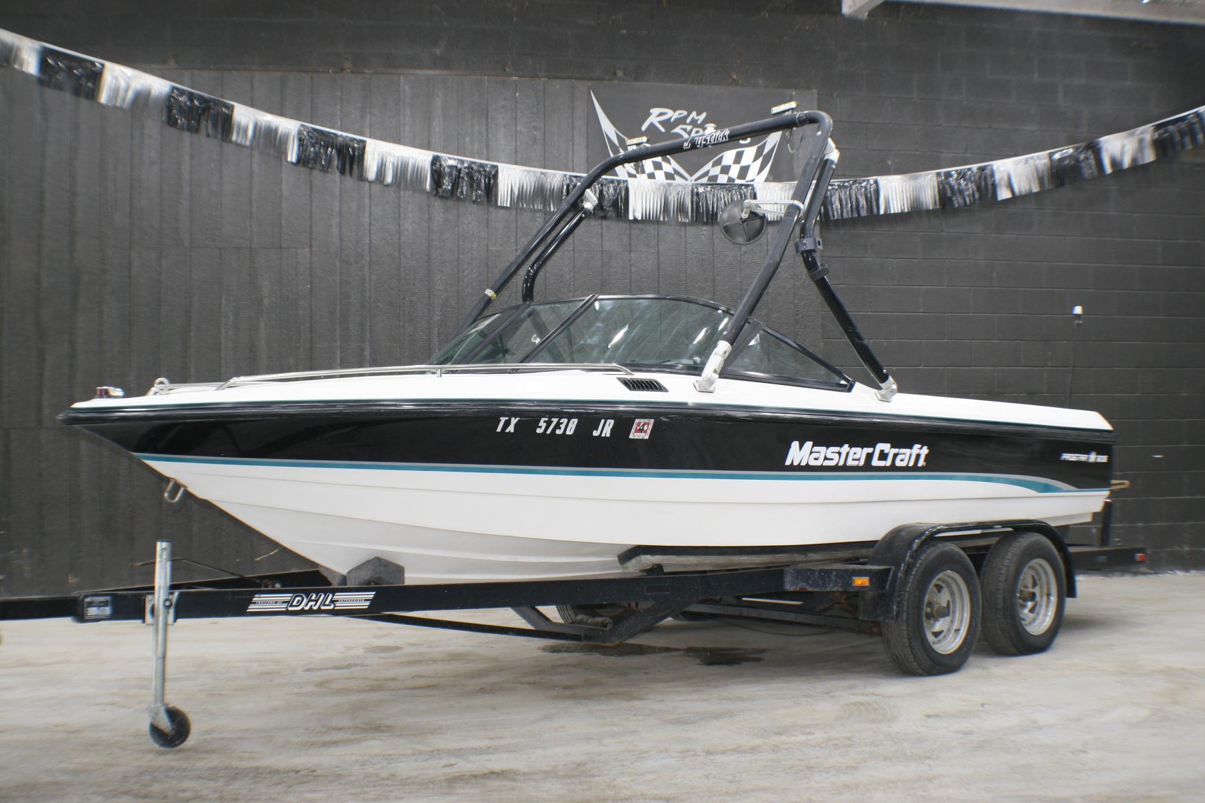 1993 MasterCraft Prostar 205