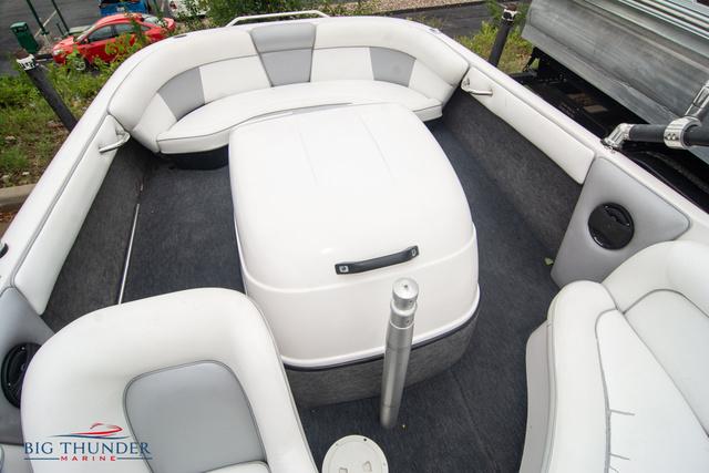 1998 Moomba Mobius